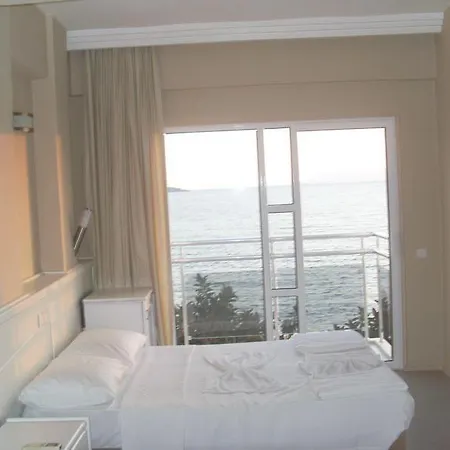 호텔 Makri Beach