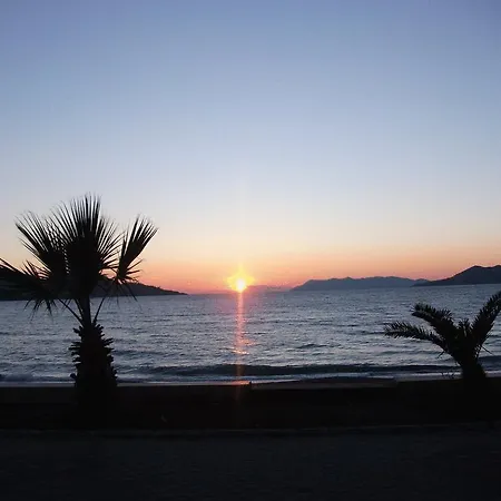 Makri Beach Hotel 3*