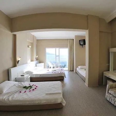Hotel Makri Beach 3*